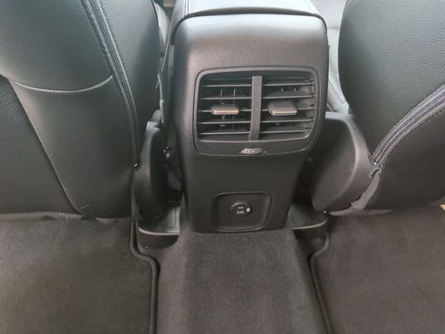 Certified 2022 Ford Escape SEL w/ Technology Package AWD/4WD image 18