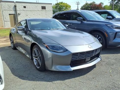 Used 2025 Nissan Z Sport w/ Floor Mat Package RWD image 4