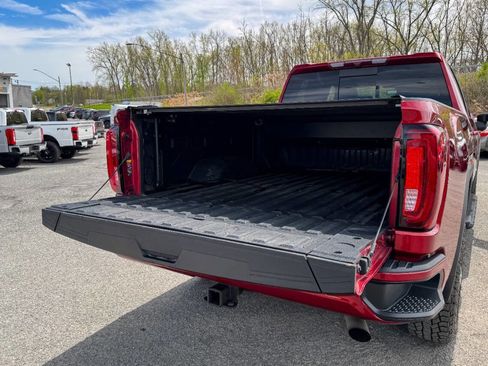 Used 2022 GMC Sierra 2500 AT4 w/ AT4 Preferred Package AWD/4WD image 24