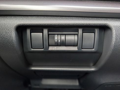 Certified 2025 Subaru Impreza 2.0i image 31
