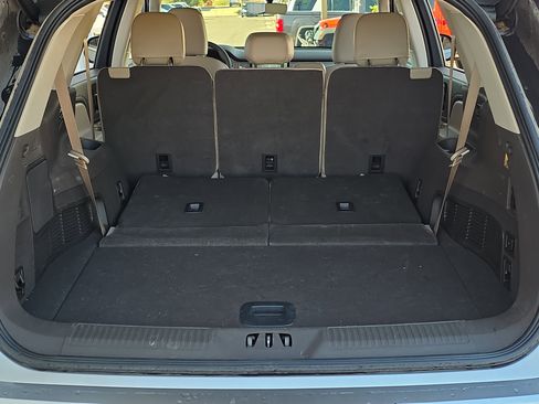 Used 2023 Lincoln Aviator Standard w/ Elements Package image 8