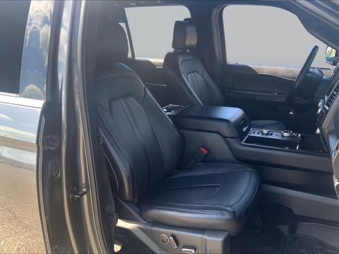 Used 2020 Ford Expedition Limited w/ Special Edition Package AWD/4WD image 9