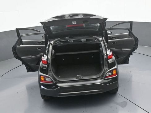 Used 2021 Hyundai Kona SE image 61