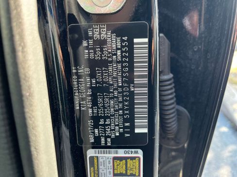 Used 2025 Kia Sportage LX image 29