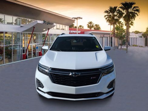 Used 2023 Chevrolet Equinox RS w/ RS Leather Package FWD image 8