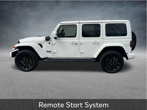 Used 2021 Jeep Wrangler Unlimited Sahara AWD/4WD image 5