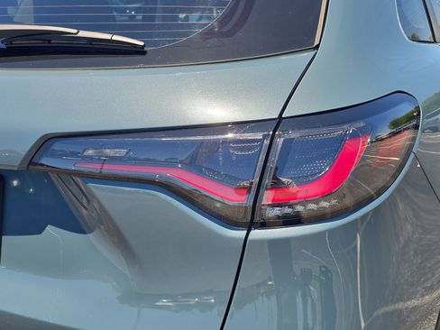 Certified 2025 Honda HR-V LX image 8