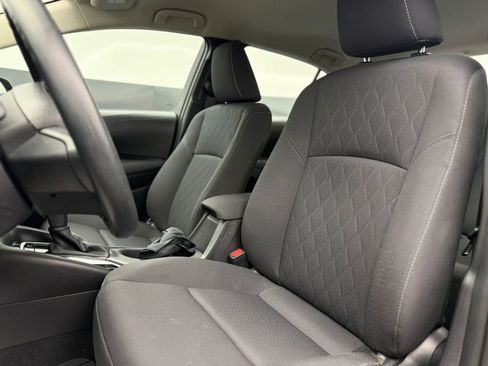 Used 2025 Toyota Corolla LE FWD image 14