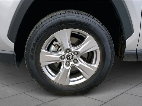 Used 2025 Toyota RAV4 XLE image 11