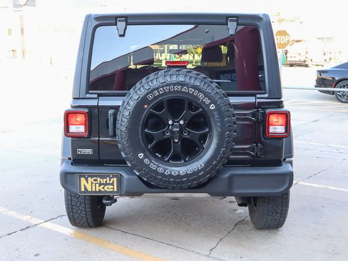 Used 2021 Jeep Wrangler Unlimited Sport image 13