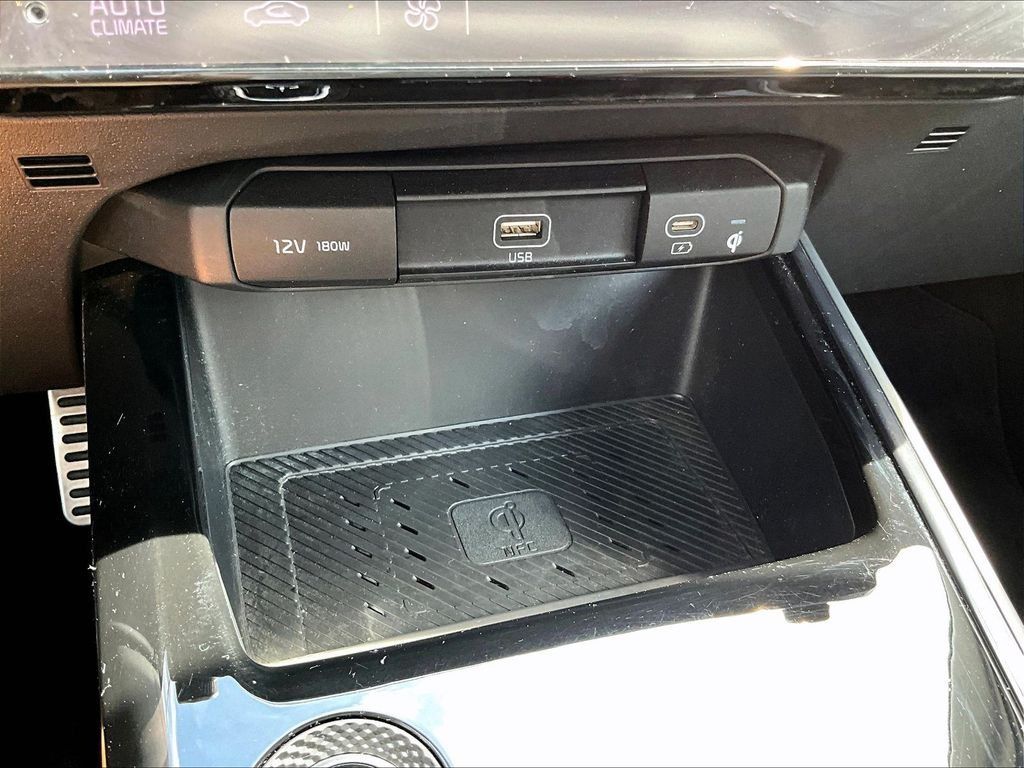 Used 2023 Kia Niro Wave FWD image 26