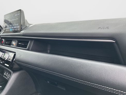 Certified 2025 Honda Pilot Touring image 43