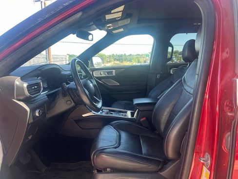 Used 2020 Ford Explorer ST w/ ST Street Pack AWD/4WD image 8