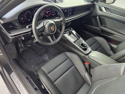 Used 2020 Porsche 911 Carrera image 10