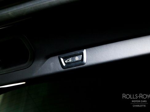 Certified 2022 Rolls-Royce Cullinan w/ Dark Exterior Package image 24