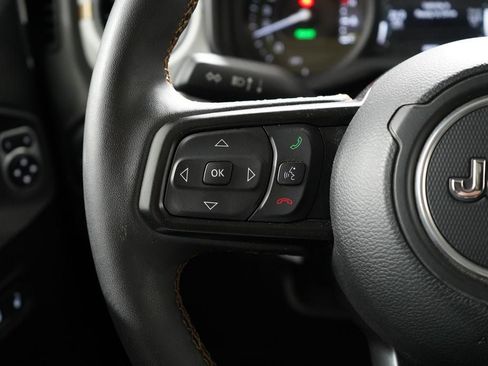 Used 2024 Jeep Wrangler Unlimited AWD/4WD image 12
