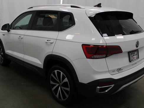 Used 2022 Volkswagen Taos SE image 7