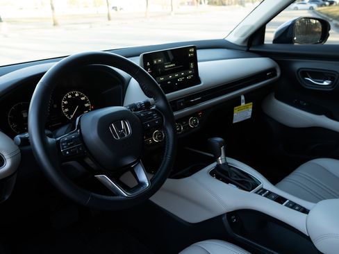 Used 2026 Honda HR-V EX-L image 16