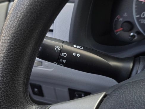 Used 2012 Toyota Corolla LE FWD image 19