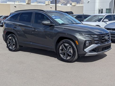 Certified 2025 Hyundai Tucson SEL image 1