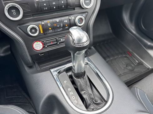 Used 2015 Ford Mustang Coupe image 14