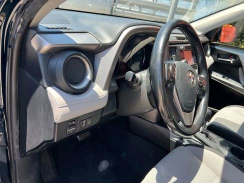 Used 2018 Toyota RAV4 XLE image 13