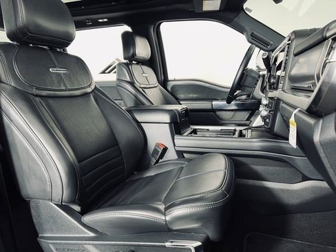 Used 2025 Ford F350 Platinum image 19