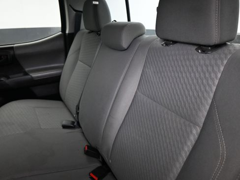 Certified 2020 Toyota Tacoma SR image 18