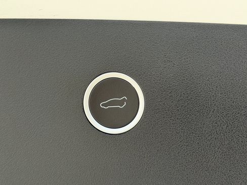 Used 2020 Tesla Model X Long Range image 14