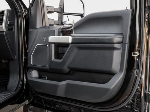 Used 2022 Ford F250 Lariat w/ Lariat Ultimate Package image 54