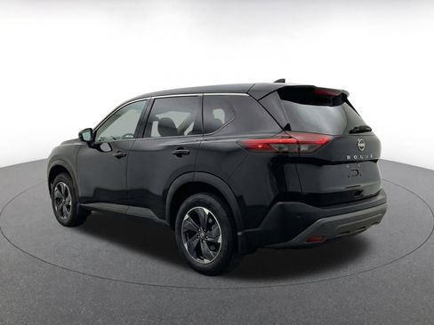 Used 2025 Nissan Rogue SV FWD image 7