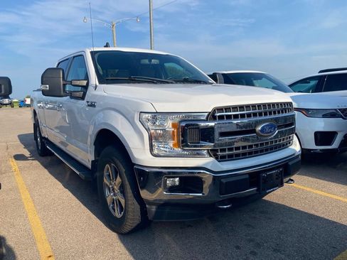 Used 2020 Ford F150 XLT w/ Equipment Group 302A Luxury AWD/4WD image 3