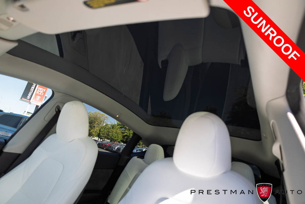 Used 2024 Tesla Model Y Long Range AWD/4WD image 8