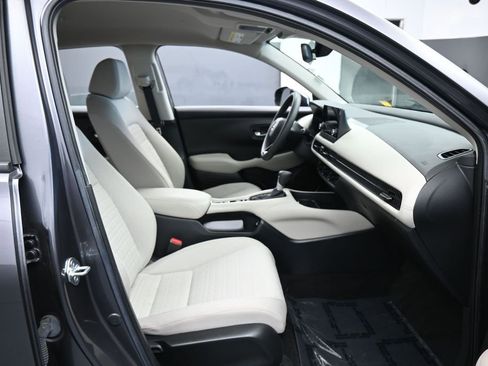 Used 2023 Honda HR-V LX image 38