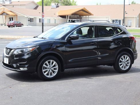 Used 2020 Nissan Rogue Sport SV w/ All-Weather Package AWD/4WD image 10