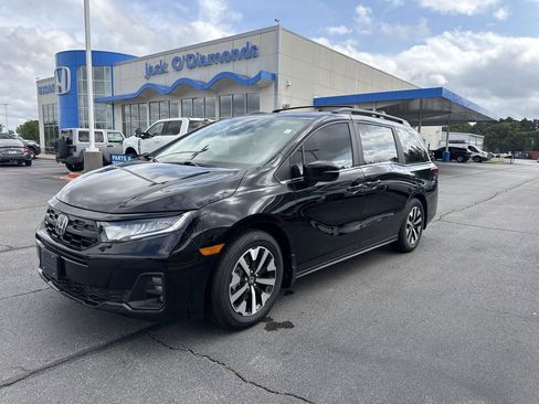 New 2026 Honda Odyssey EX-L image 3