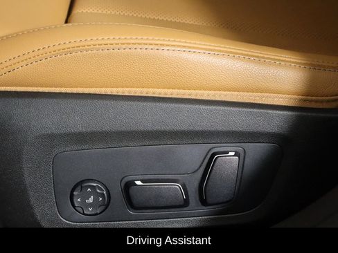 Used 2026 BMW 330i xDrive Sedan AWD/4WD image 18