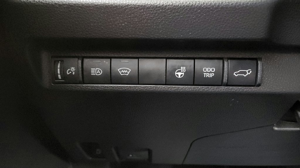 Used 2023 Toyota RAV4 XSE w/ Weather Package AWD/4WD image 33