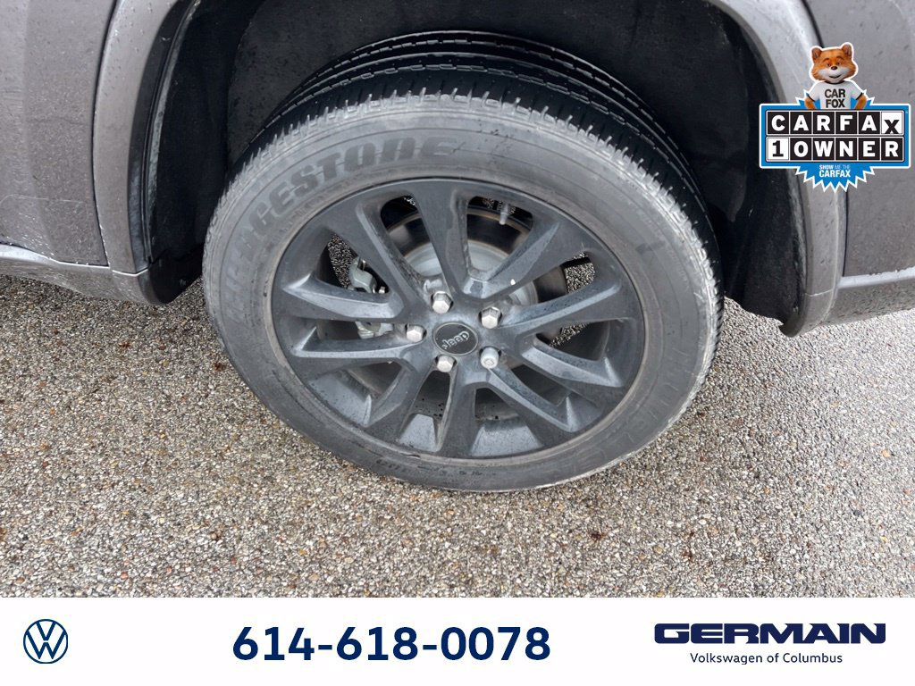 Used 2020 Jeep Grand Cherokee Altitude AWD/4WD image 16