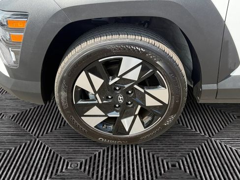 Used 2024 Hyundai Kona SEL AWD/4WD image 14