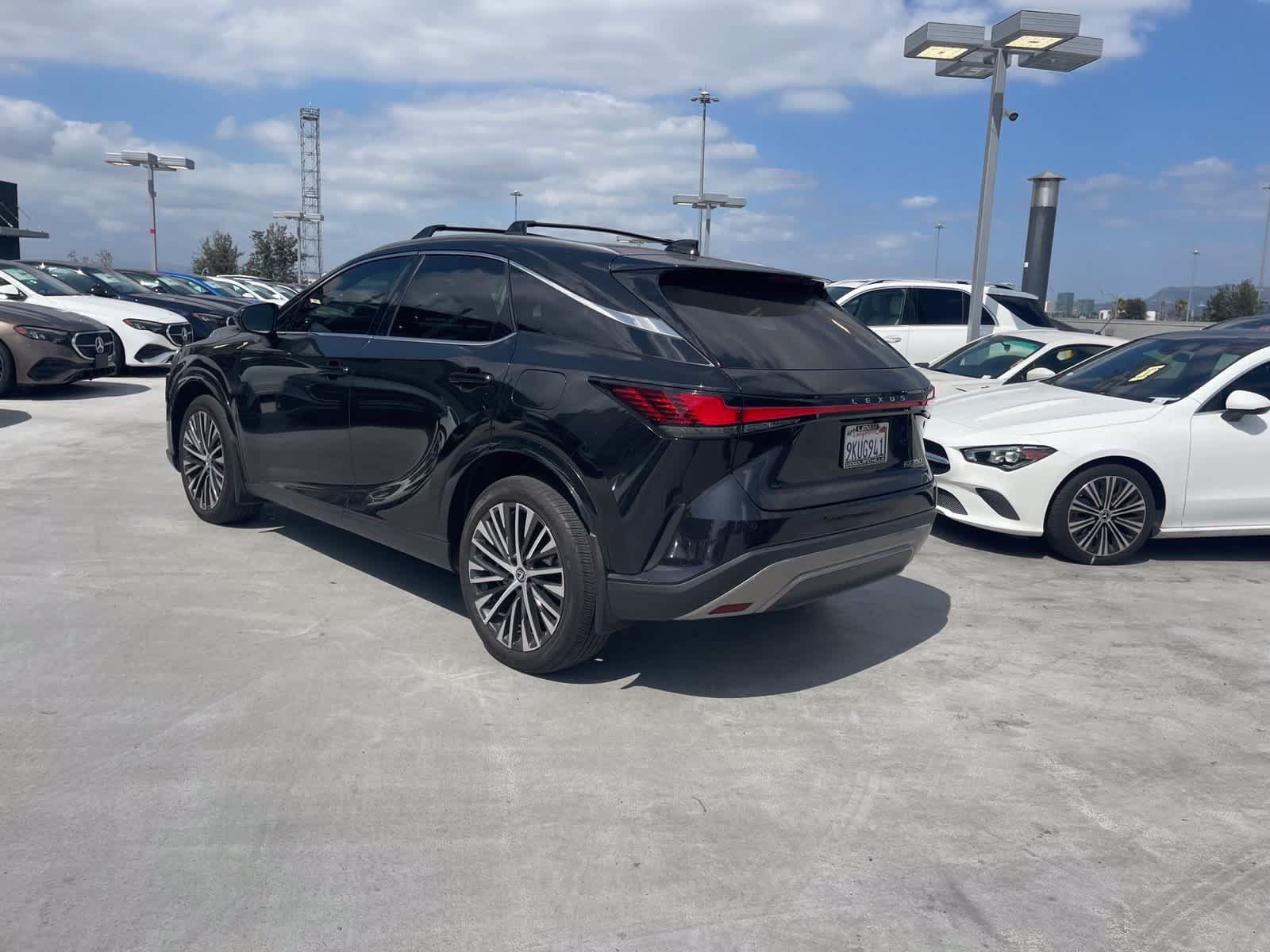 Used 2024 Lexus RX 350 Premium Plus w/ Convenience Package FWD image 4