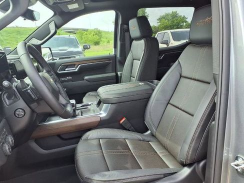 New 2026 Chevrolet Silverado 1500 High Country AWD/4WD image 15