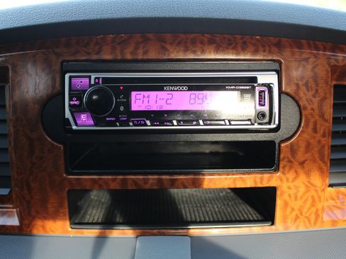 Used 2006 Dodge Ram 1500 Truck SLT image 29