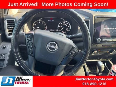 Used 2023 Nissan Frontier SV w/ Tow Package AWD/4WD image 9