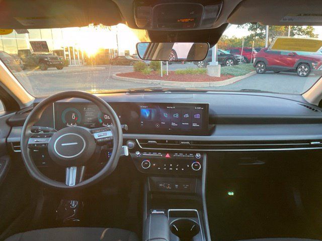 Used 2025 Hyundai Sonata SEL FWD image 14