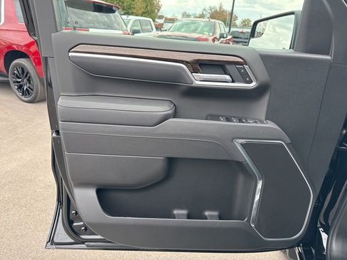 New 2026 GMC Sierra 1500 Elevation image 13