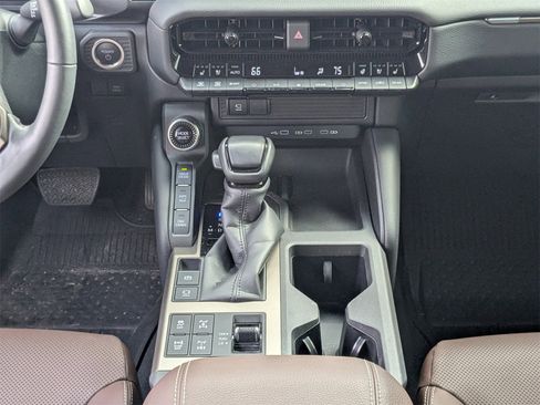 Used 2024 Toyota Land Cruiser image 25