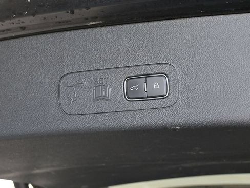 Used 2023 Lincoln Aviator AWD image 25
