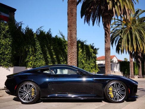 Used 2024 Aston Martin DB12 Coupe image 15
