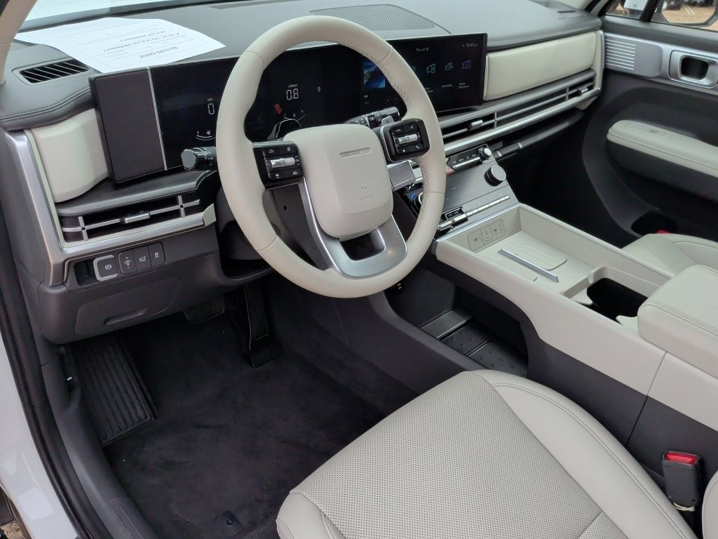 Used 2026 Hyundai Santa Fe SEL FWD image 12